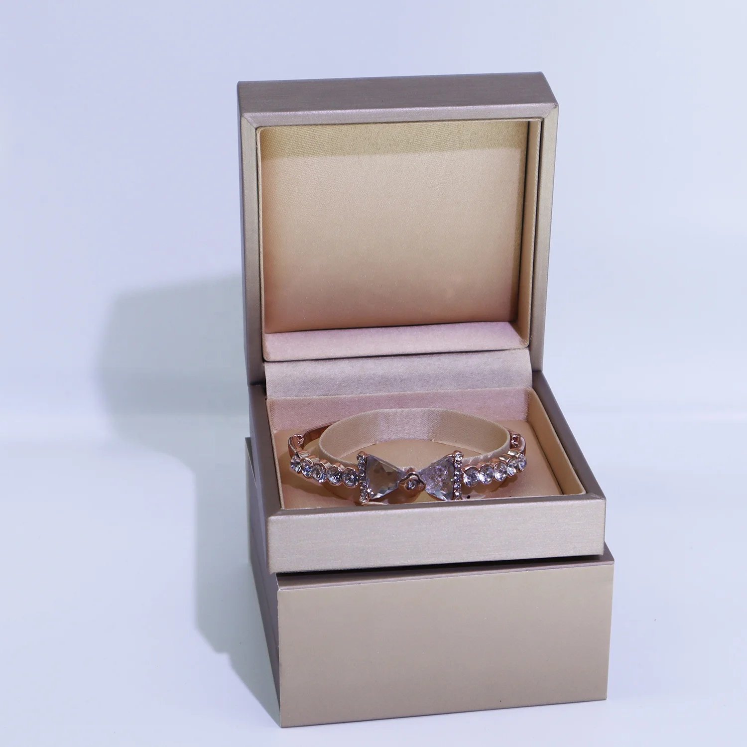 img_alibaba_1749443320_4.jpeg 5