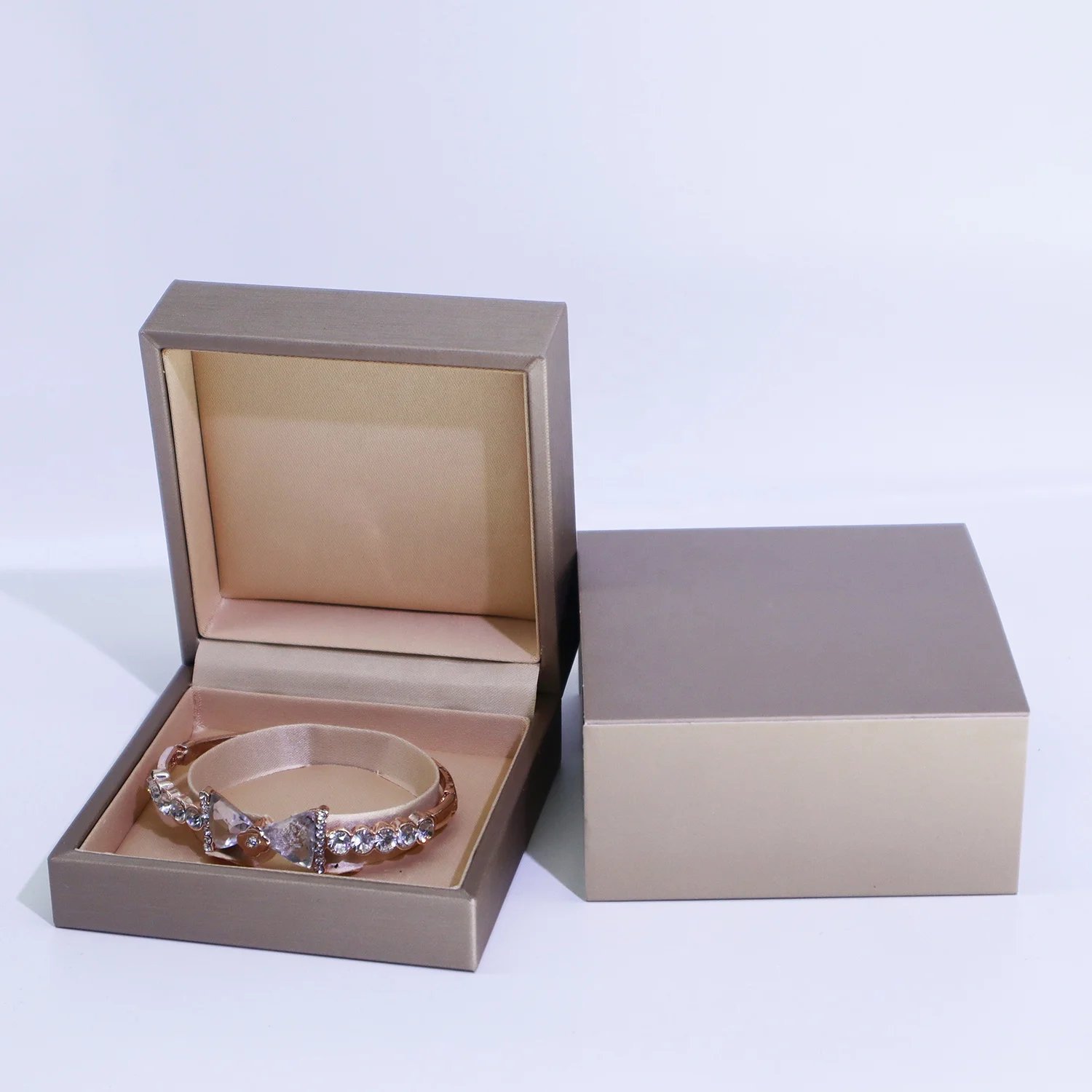 img_alibaba_1749443321_5.jpeg 6